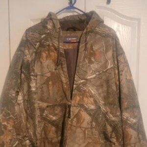 Game Winner Men’s XL Realtree Camo Hooded Quilted Jacket – Insulated